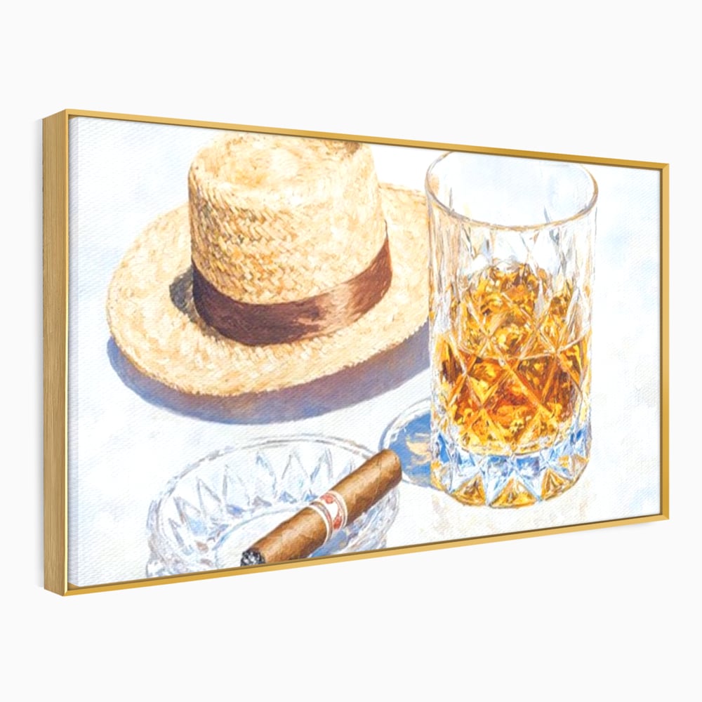 Tablou canvas cu natura statica cu palarie si pahar de whisky, in rama de aluminiu auriu